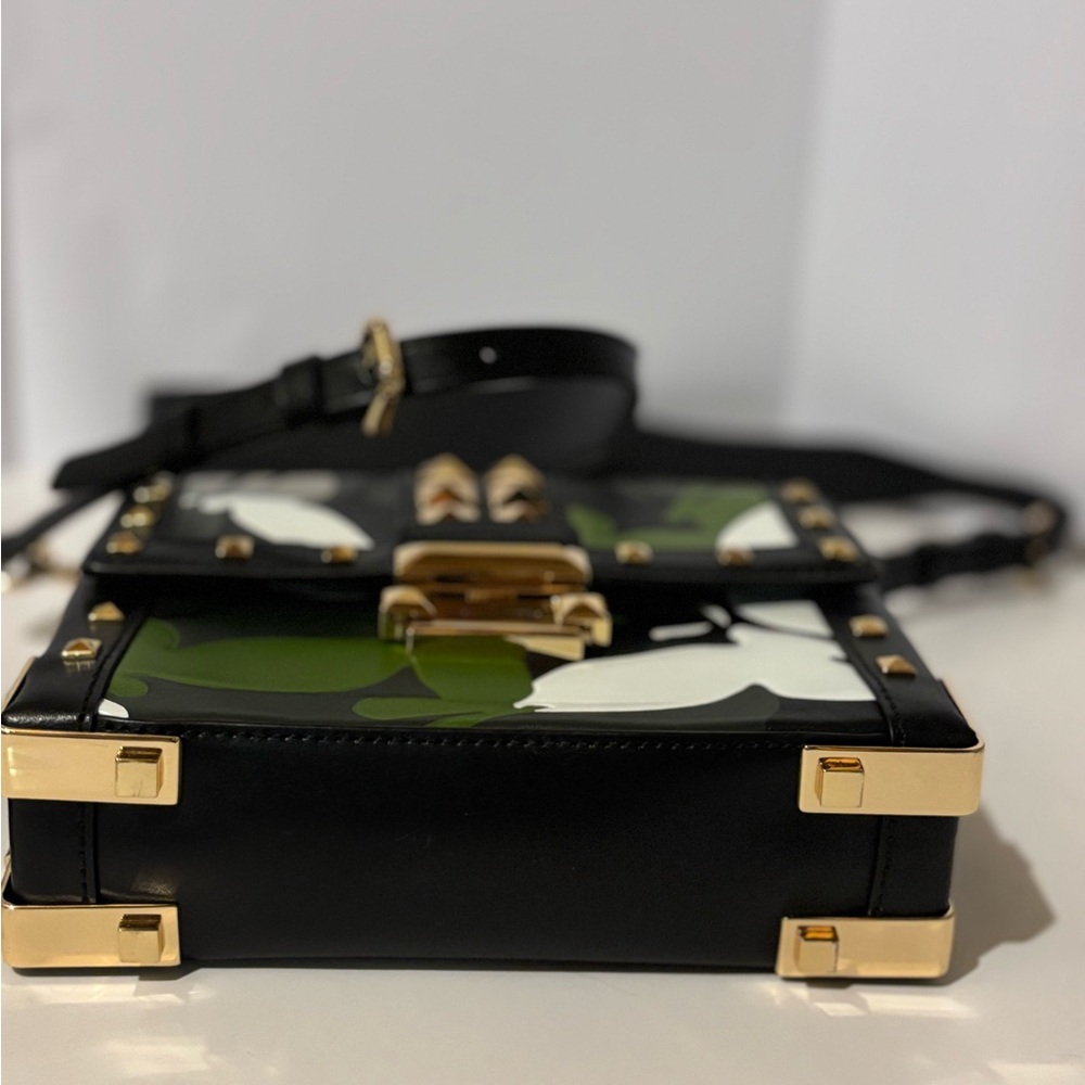 LN-Michael Kors Jayne Small Camo trunk bag with matching wallet and card holder - Picture 15 of 16
